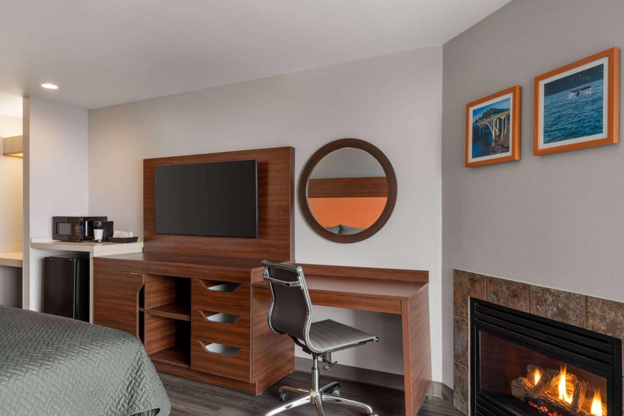 Travelodge By Wyndham Depoe Bay Εξωτερικό φωτογραφία